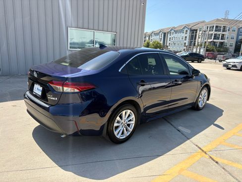 Used 2024 Toyota Corolla XLE FWD image 8