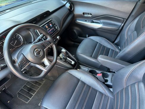 Used 2019 Nissan Kicks SR w/ SR Premium Package FWD image 9