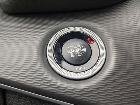 New 2024 Jeep Grand Cherokee L Laredo image 29