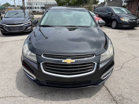 Used 2015 Chevrolet Cruze LS FWD image 3