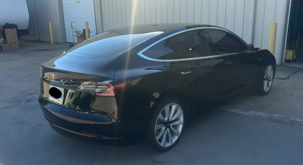 Used 2020 Tesla Model 3 Standard Range Plus RWD image 3