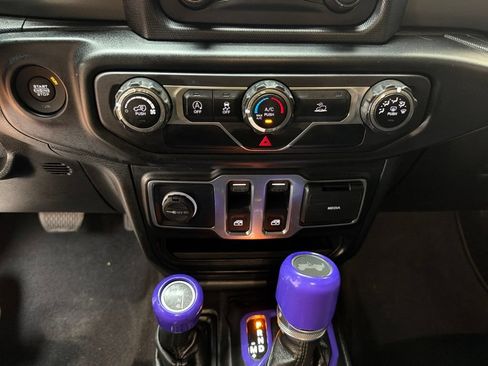 Used 2021 Jeep Wrangler Sport AWD/4WD image 20
