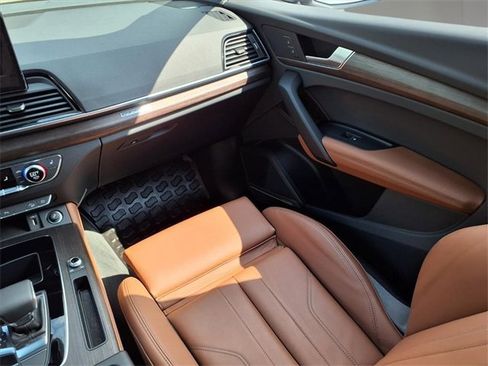 Used 2025 Audi Q5 2.0T Premium Plus w/ Premium Plus Package image 10