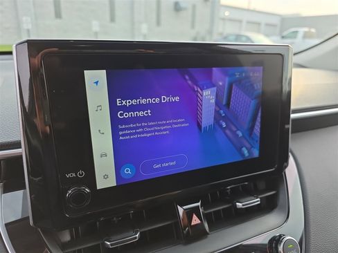 Used 2023 Toyota Corolla Cross XLE w/ Convenience Package image 19