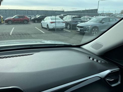 Used 2025 Chevrolet TrailBlazer LT image 33