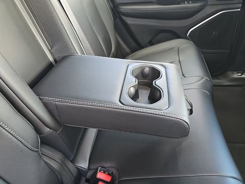 New 2026 Jeep Grand Cherokee Limited AWD/4WD image 91