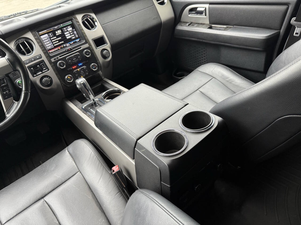 Used 2015 Ford Expedition EL Limited w/ Equipment Group 301A AWD/4WD image 21