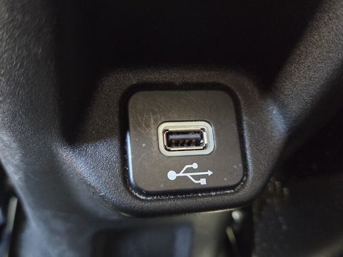 Certified 2023 Jeep Renegade Trailhawk AWD/4WD image 13