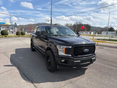 Used 2018 Ford F150 XLT w/ Equipment Group 302A Luxury image 6