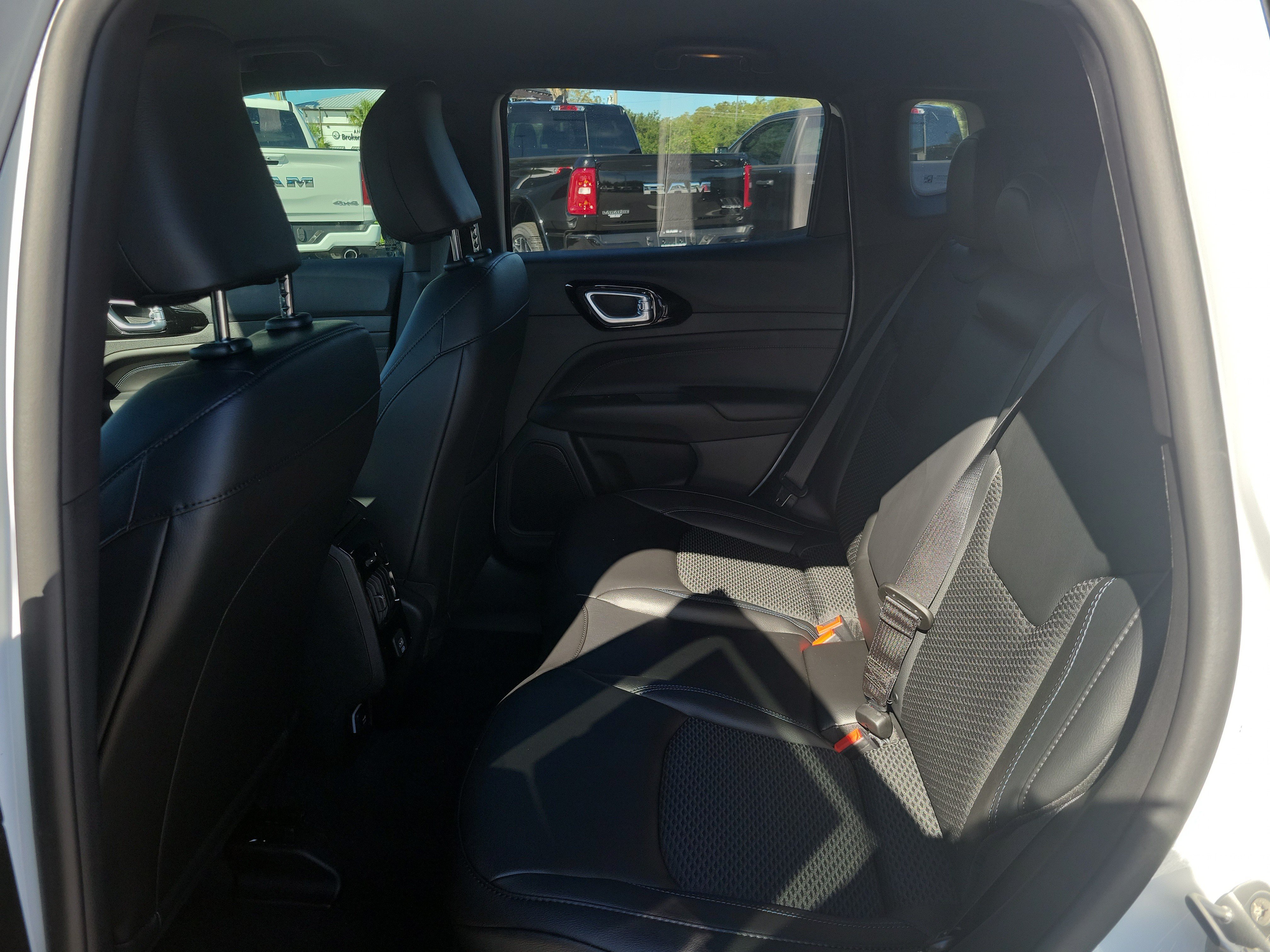 New 2026 Jeep Compass Limited AWD/4WD image 10