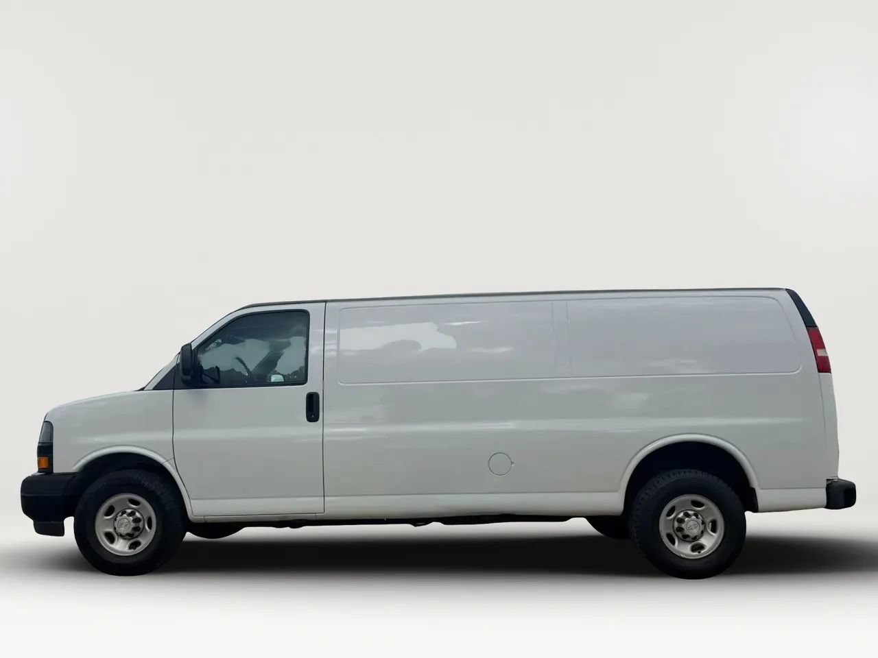 Used 2020 Chevrolet Express 2500 Extended w/ Driver Convenience Package RWD image 2