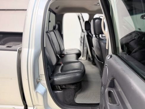 Used 2004 Dodge Ram 2500 Truck SLT w/ Trailer Tow Group image 40