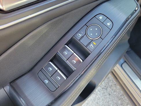 Used 2021 Nissan Rogue Platinum FWD image 10