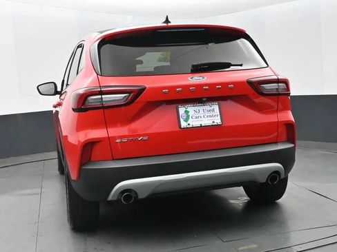 Used 2024 Ford Escape Active FWD image 8