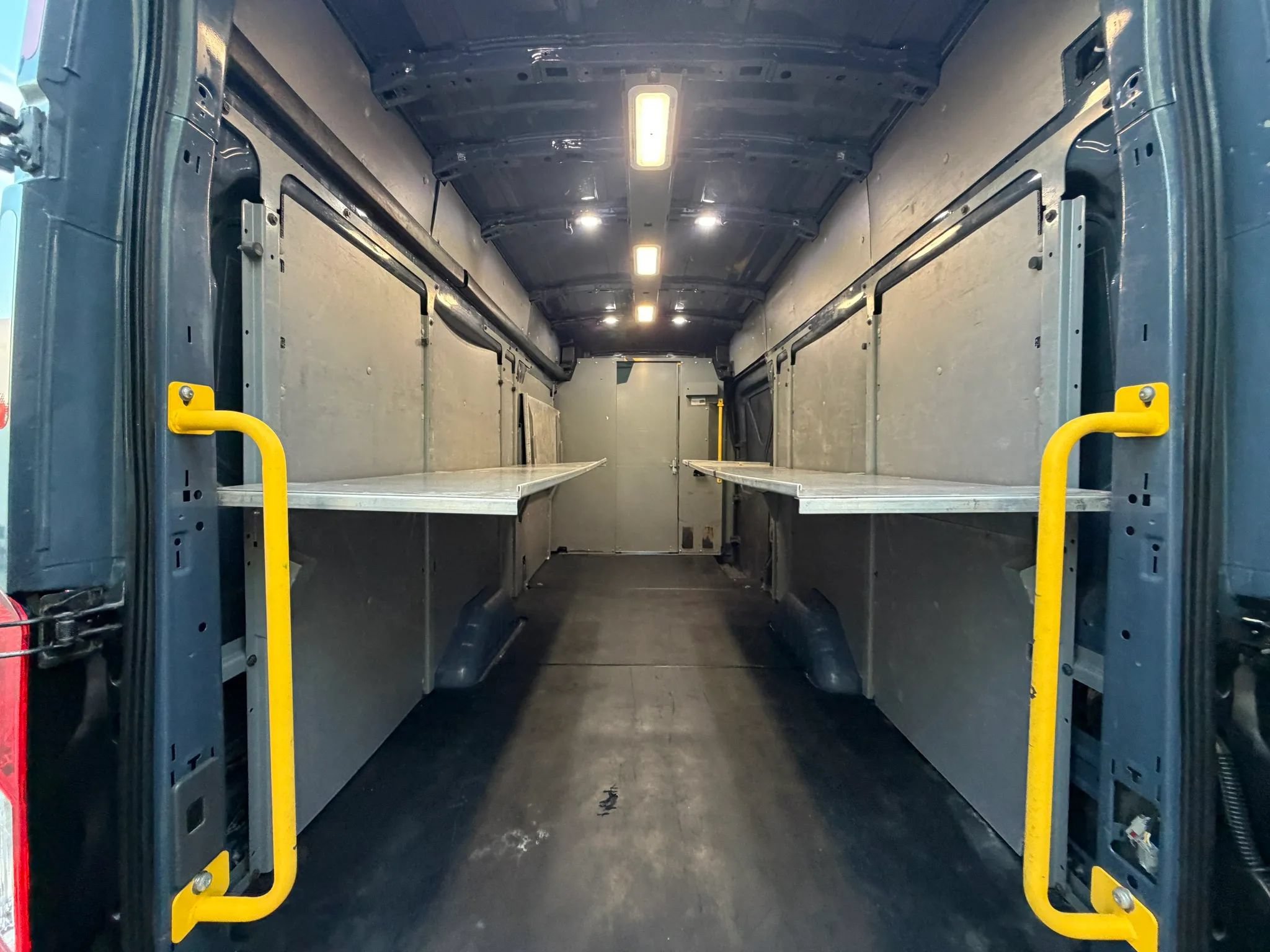 Used 2020 Ford Transit 250 148 High Roof Extended RWD image 4
