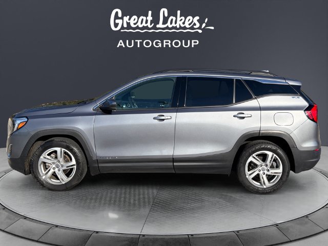 Used 2018 GMC Terrain SLE w/ Driver Convenience Package FWD image 2