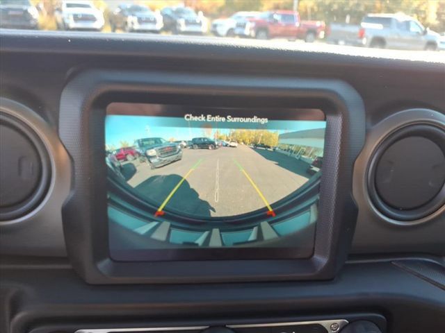 Used 2022 Jeep Wrangler Unlimited Sport AWD/4WD image 17