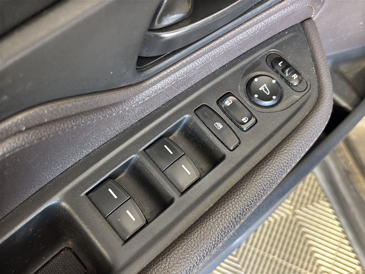 Used 2019 Honda Odyssey EX-L image 15