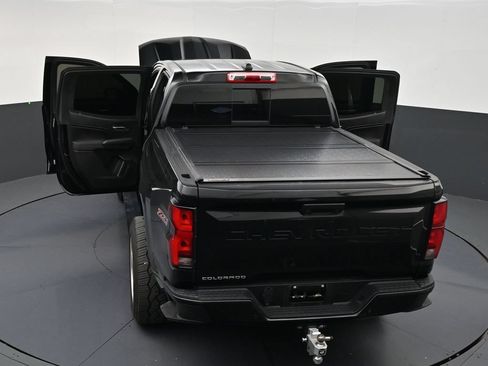 Used 2025 Chevrolet Colorado Z71 AWD/4WD image 32