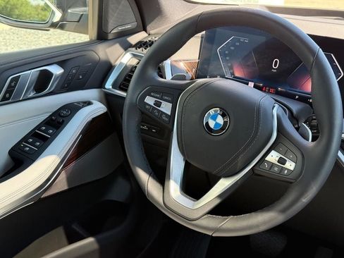 Used 2026 BMW X5 xDrive40i w/ Climate Comfort Package AWD/4WD image 14