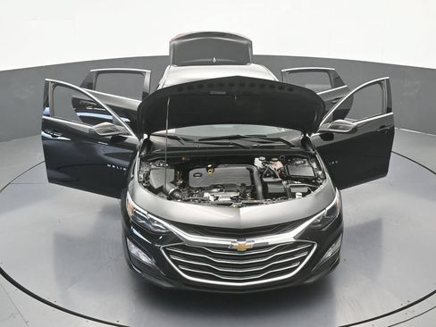 Used 2025 Chevrolet Malibu LT FWD image 65