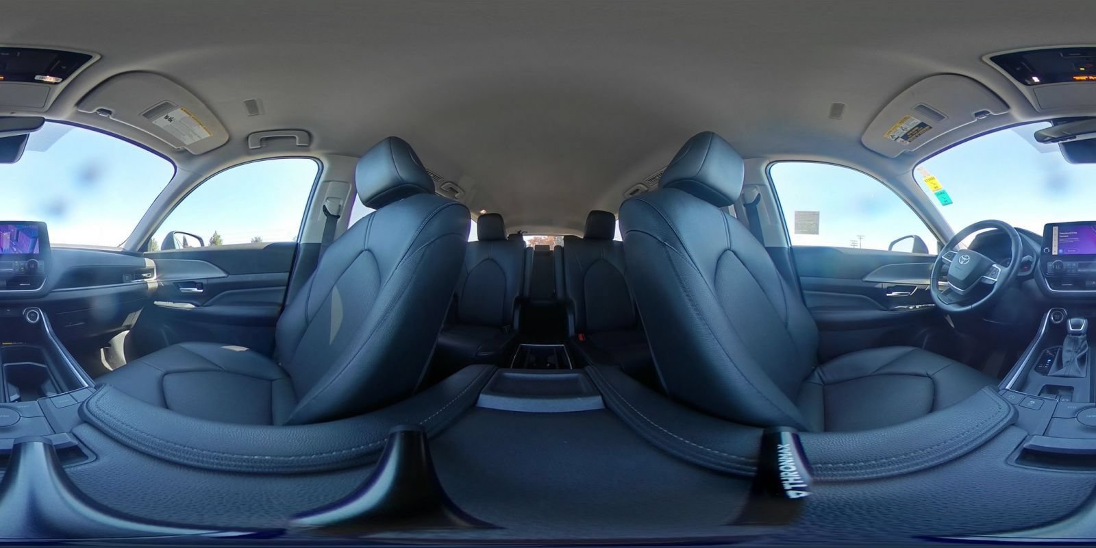 Used 2025 Toyota Grand Highlander FWD image 44