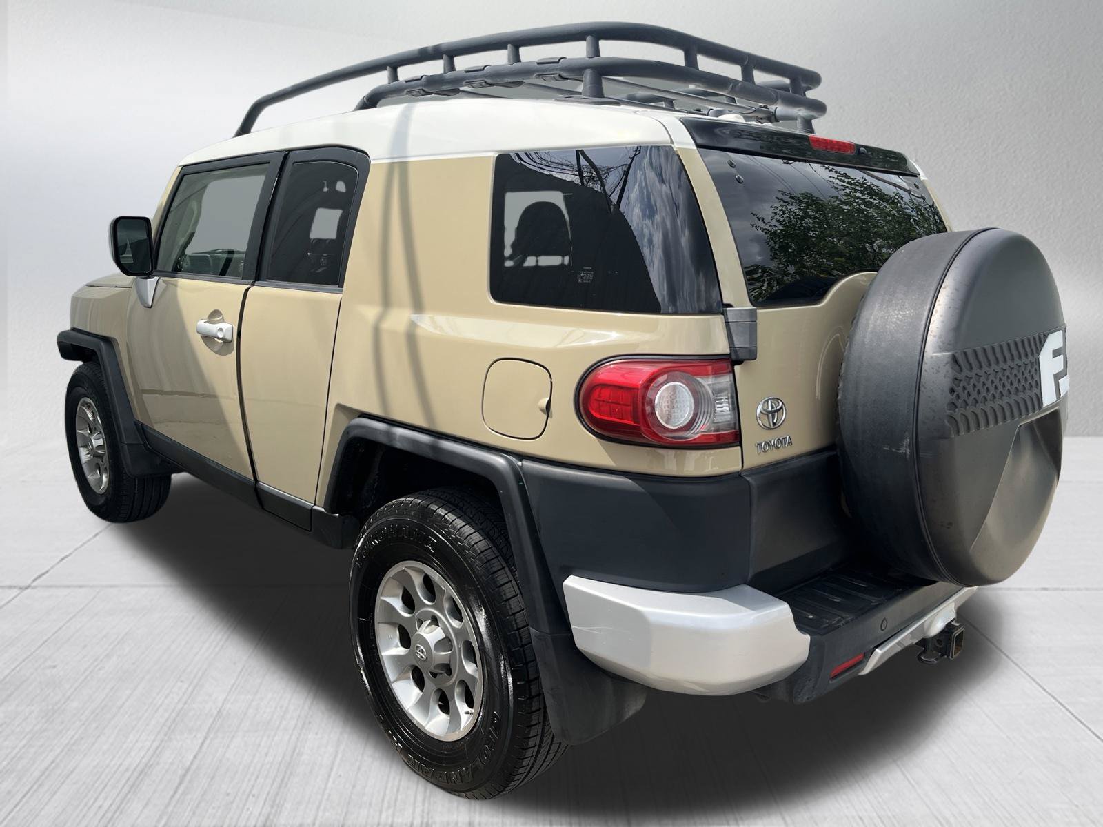 Used 2013 Toyota FJ Cruiser 4WD w/ Upgrade Pkg image 6