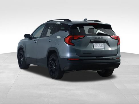 Used 2020 GMC Terrain SLE w/ Elevation Edition FWD image 10