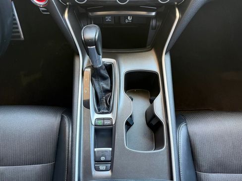 Used 2018 Honda Accord Sport image 50