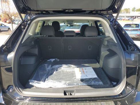 New 2026 Volkswagen Tiguan S FWD image 8