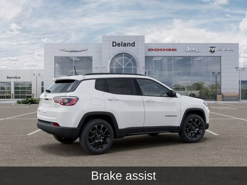 New 2026 Jeep Compass Latitude AWD/4WD image 4