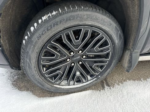 Used 2022 GMC Sierra 1500 Denali Ultimate image 3