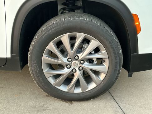 New 2026 Buick Enclave Preferred w/ Power Package image 10