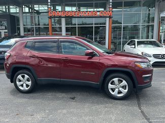 Used 2020 Jeep Compass Latitude w/ Cold Weather Group AWD/4WD video 1