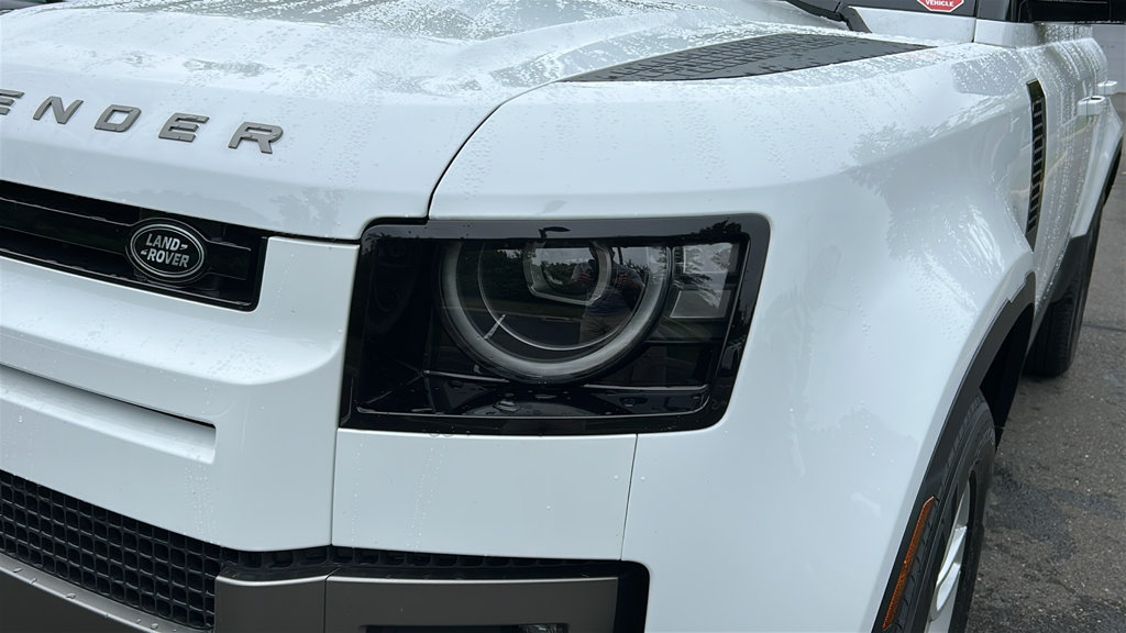 New 2026 Land Rover Defender 110 S AWD/4WD image 7