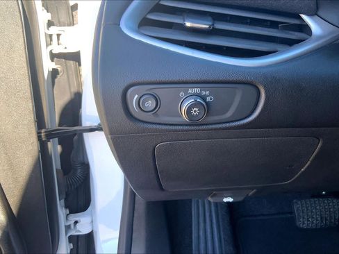 Certified 2024 Chevrolet Malibu LT image 33