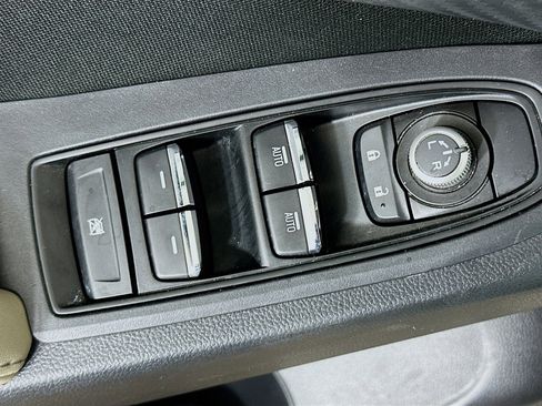 Used 2025 Subaru Ascent Premium image 15