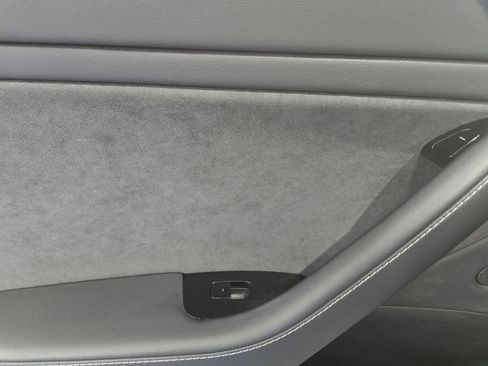 Used 2018 Tesla Model 3 Long Range image 11