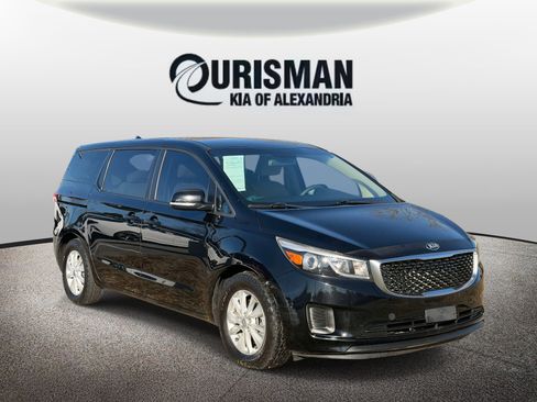 Used 2017 Kia Sedona LX image 1
