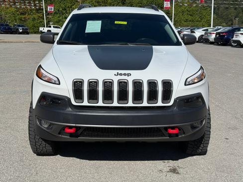 Used 2017 Jeep Cherokee Trailhawk w/ Trailer Tow Group image 5