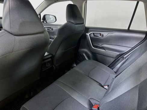 Used 2022 Toyota RAV4 LE FWD image 32