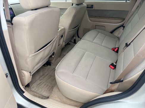 Used 2011 Ford Escape XLT w/ 202A Rapid Spec Order Code FWD image 24