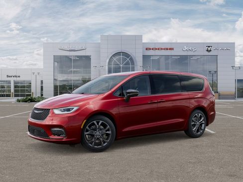 New 2026 Chrysler Pacifica Select image 2