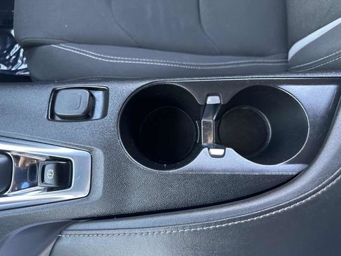 Used 2020 Chevrolet Camaro LT image 38