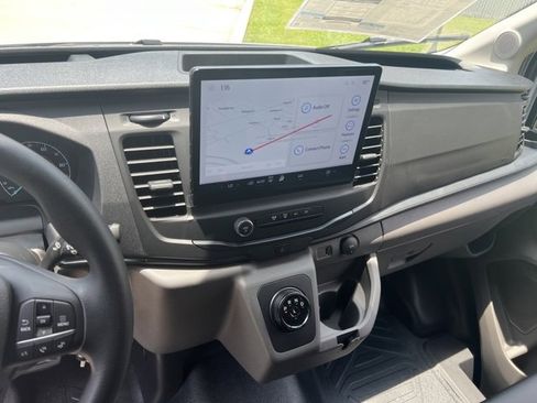 New 2023 Ford E-Transit Medium Roof image 24