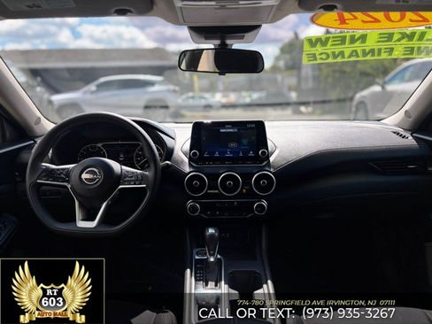 Used 2024 Nissan Sentra SV FWD image 12