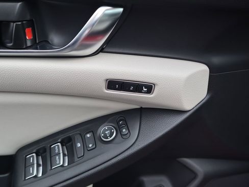 Used 2018 Honda Accord EX-L image 20