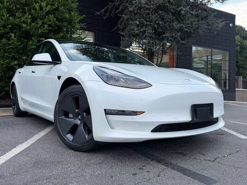 Used 2021 Tesla Model 3 Standard Range RWD image 8