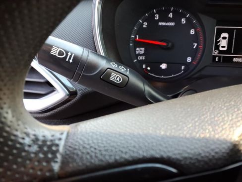 Used 2021 Chevrolet TrailBlazer LT w/ Convenience Package image 19