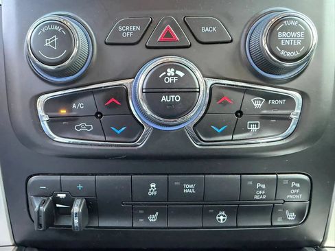 Used 2015 RAM 1500 Big Horn AWD/4WD image 19